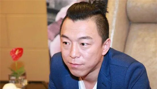 林志玲公主抱黄渤 盘点低颜值却女人缘爆棚的十大男星