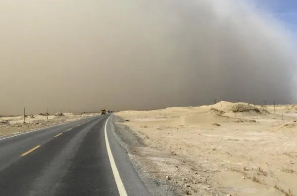 中央气象台继续发布沙尘暴蓝色预警，有哪些防尘措施可以做？