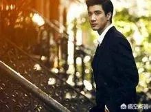 王力宏袜子破到脚后跟,明星节俭的生活,你怎么看?双十一,你买了多少东西?