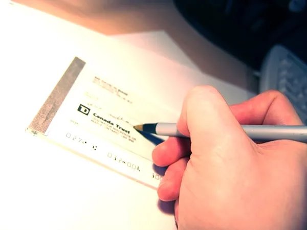 如何辨别支票的真伪 收到假支票怎么办