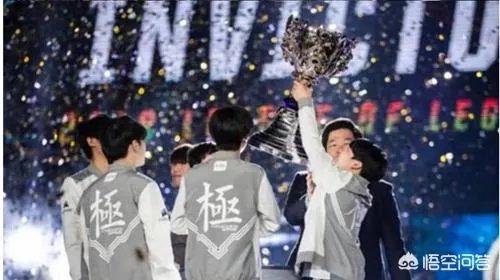 在RNG和IG各领先一千的情况下，一个差别让粉丝惊了，直言：难怪是手下败将，你怎么看？