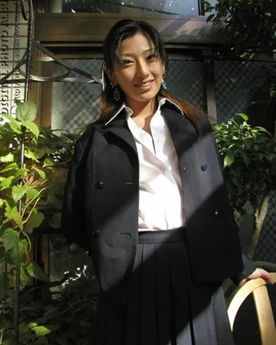 武藤兰苍井空照片新鲜出炉 AV女优薪酬潜规则曝光