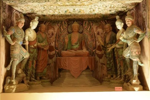 去莫高窟参观允许拍摄洞窟里的壁画吗 莫高窟能不能拍摄壁画