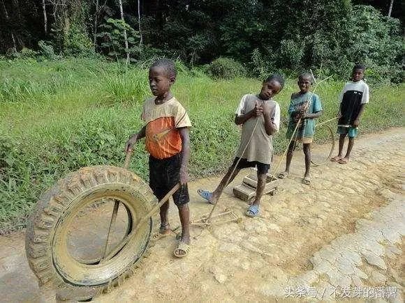 非洲小孩为什么怕外国人？