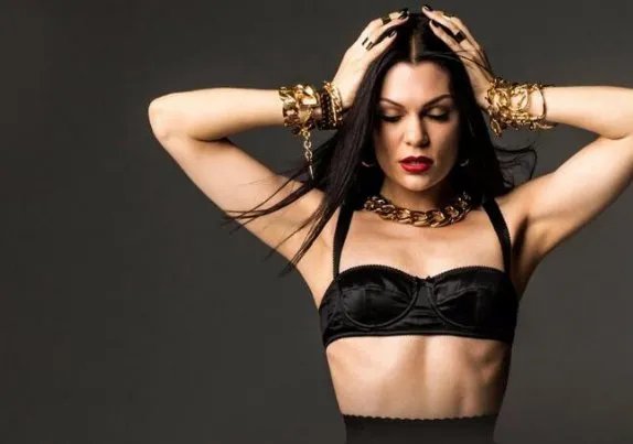 Jessie J退赛原因是什么？