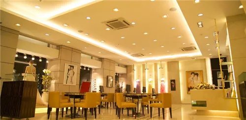 薇薇新娘婚纱照价位是多少 薇薇新娘套餐价格贵吗