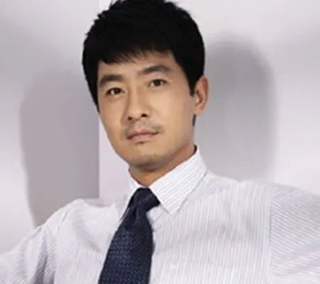 郭晓冬的老婆是谁？ 回归文艺再度演绎大叔