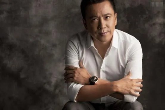 范冰冰以前的十个男友曝光 范冰冰的初恋男友原是李解