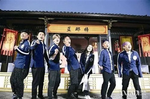 邓超暧昧短信曝光跑男终于圆邓超鹿晗的“父子”梦