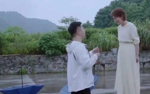 海清说任重求婚像拜年，为啥她会这样说？