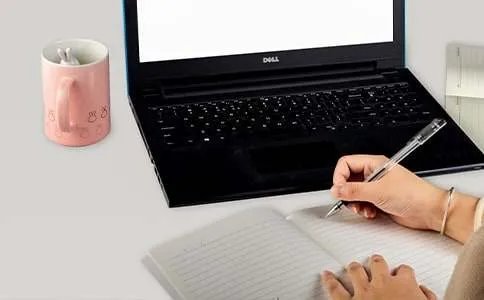 名人伴我成长作文