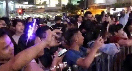 许志安演唱会遭嘘怎么回事:这到底是什么情况