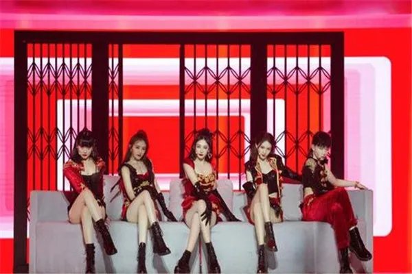 宁静团吊威亚,还跳水袖舞,为何赢不了平平无奇的阿朵团?