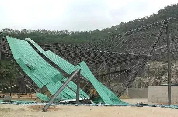 深圳一脚手架坍塌伤亡情况如何？