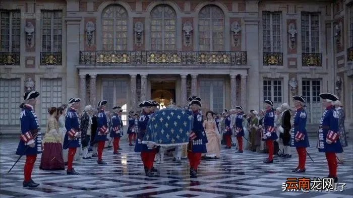 一家五姐妹全当了一个人的情妇 一家五女通吃