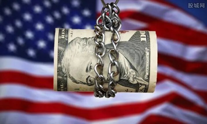 美元刷新三年低位 人民币升值下如何理财