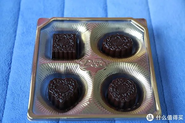 月饼界的“黑珍珠”——德芙巧月