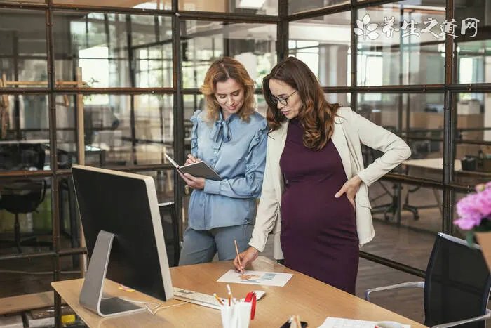 孕育小知识：孕妈妈孕期也要“挺”好