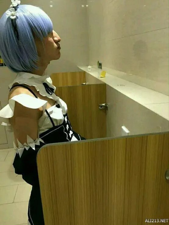 母亲发现儿子是伪娘coser后反应惊人 竟想让他干这事