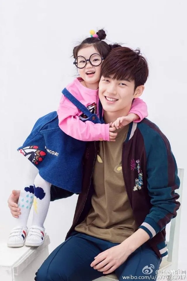 阿拉蕾(崔雅涵)是谁的女儿?