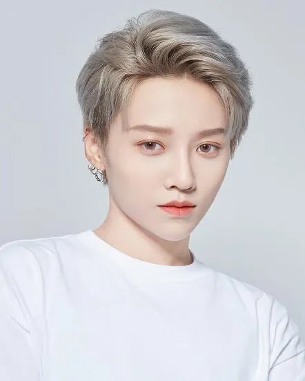 刘雨昕被激光笔照射是怎么回事 刘雨昕被激光笔照射是什么情况