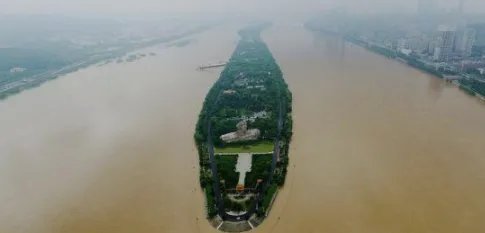 浏阳河堤段溃口有伤亡吗