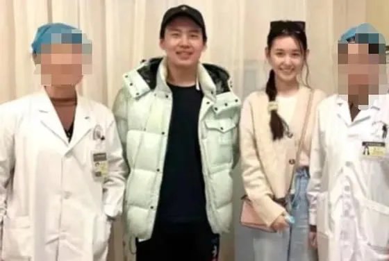 郭麒麟蒋依依拥抱怎么回事?