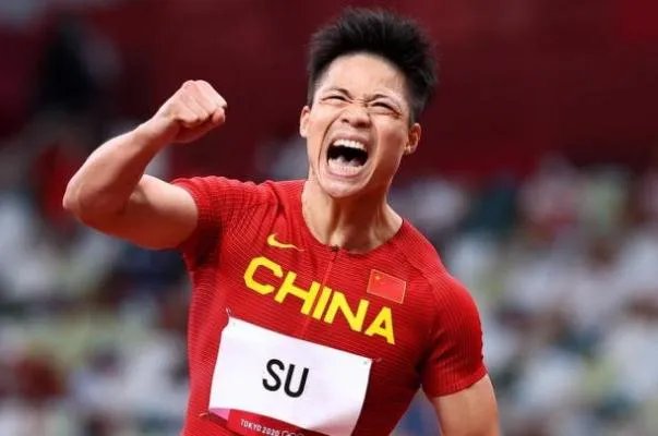中国代表团旗手苏炳添亮相 短跑的好处有哪些