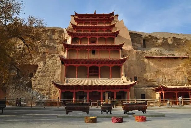 去莫高窟参观允许拍摄洞窟里的壁画吗 莫高窟能不能拍摄壁画