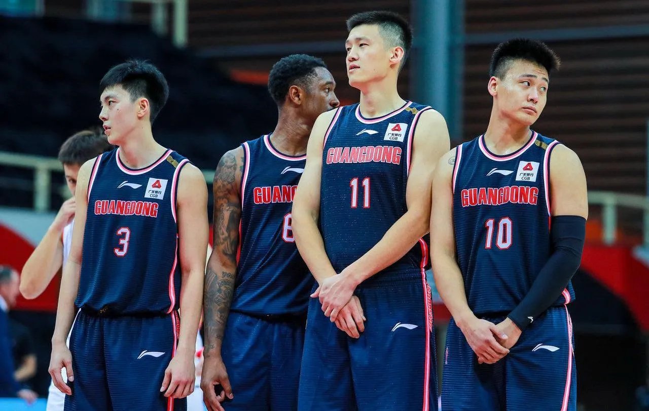 广东提前锁定CBA常规赛冠军，这赛季的广东能够成功夺冠吗？