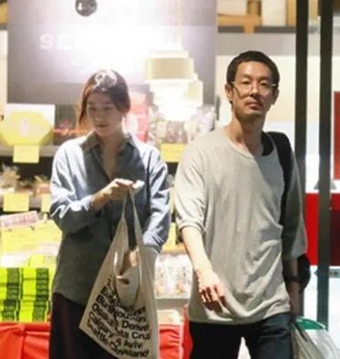 富二代加濑亮女友浮出水面   其偷会女性朋友被拍