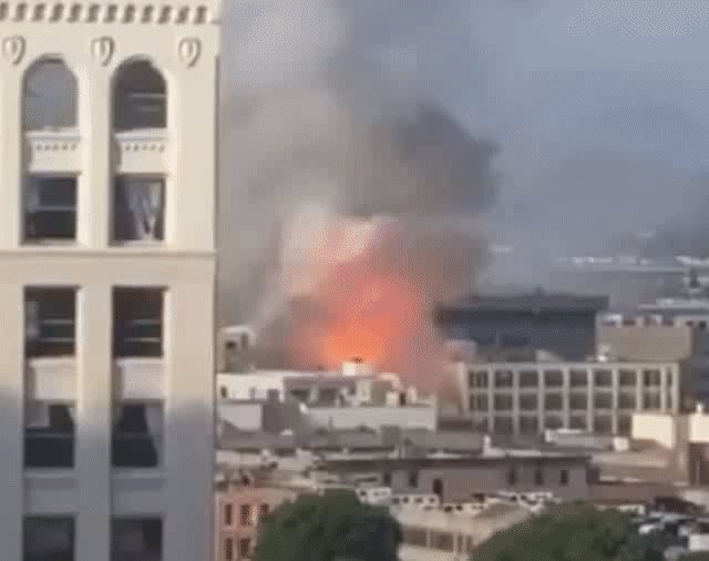 美国洛杉矶市中心突发爆炸起火，我却感到很高兴，这心理正常吗？