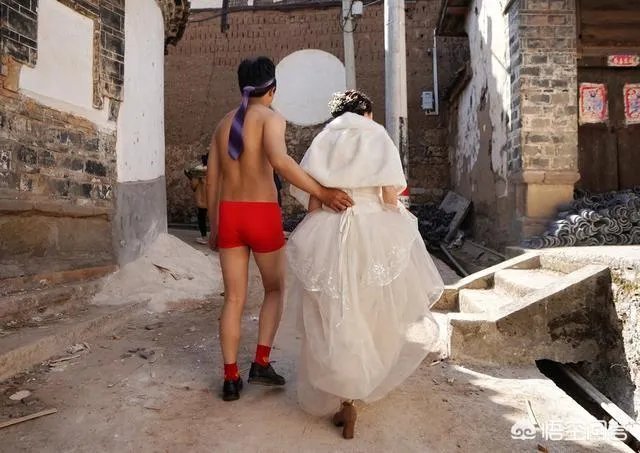 婚闹至新郎伤残，大家怎么看待？