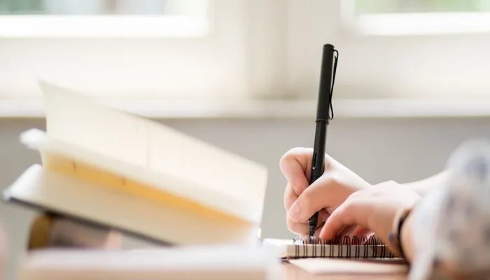 受益匪浅的匪是什么意思 受益匪浅的匪的意思