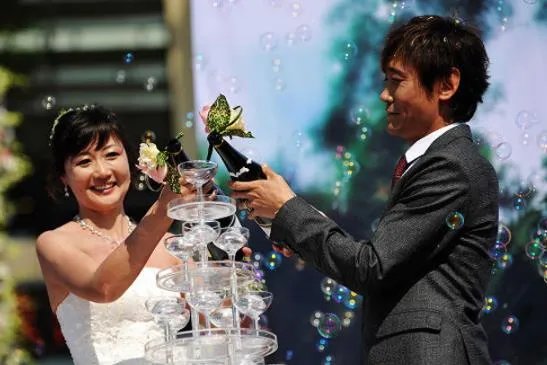 高峰老婆叫什么名字,高峰身高多少及资料