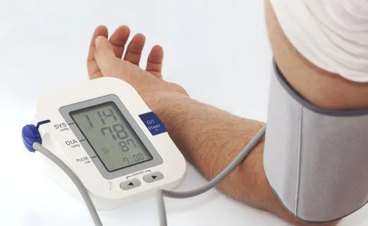 美国上调老年人高血压标准 专家：不适合中国人