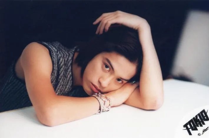 长濑智也年轻时候的照片 他和滨崎步为什么分手