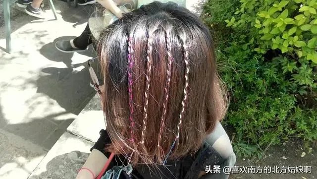 丽江购物最有特色的是些什么呢?