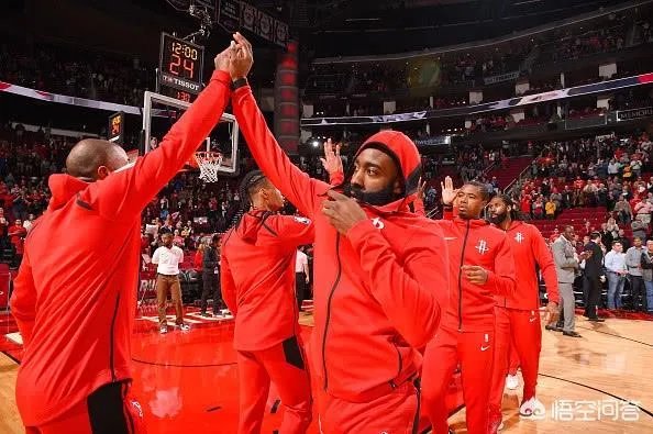 勇士胜掘金，湖人胜公牛，雷霆输老鹰，你认为西部赛区未来的排名会怎样？