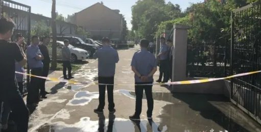 安徽合肥一小区发生火灾是由何而起?