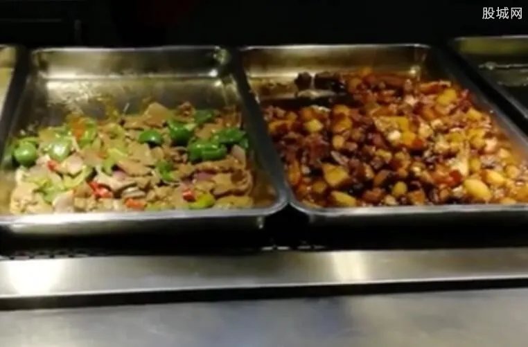 卫校食堂吃出蚯蚓 食品卫生问题由来已久学生求放过