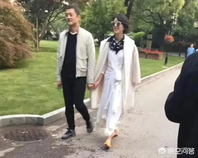 李亚鹏承认新恋情并称“女方不是身家超500亿企业家”,对此,你怎么看?