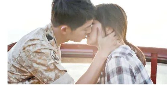 宋仲基宋慧乔同游是怎么回事？