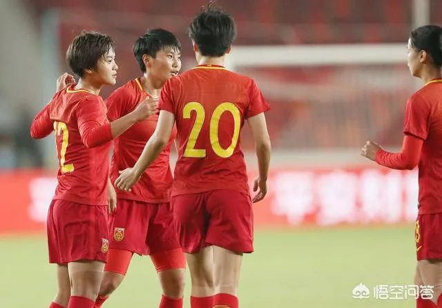 中国女足1-0韩国队，夺得四国赛冠军，如何评价姑娘们的表现和本场比赛？