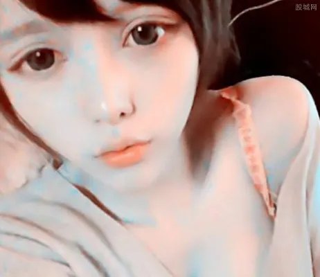 斗鱼雅蒂为啥叫公交车 屡爆不雅照片原因为何