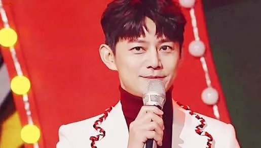 何炅嘴瓢是什么情况：为什么说何炅嘴瓢原因始末