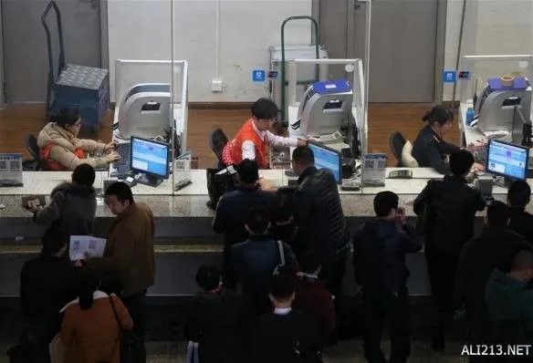 来不及了快上车！盘点春运期间全国十大最拥挤火车站