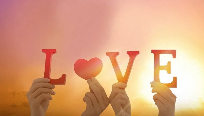 关于爱情的女生网名 表达爱一个人的网名浪漫女生