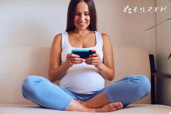 孕期写真:教你在家拍出美丽孕妇照