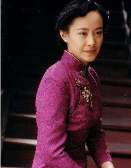 剧雪和何群离婚后现任老公是王辉吗 剧雪年轻时的照片组图